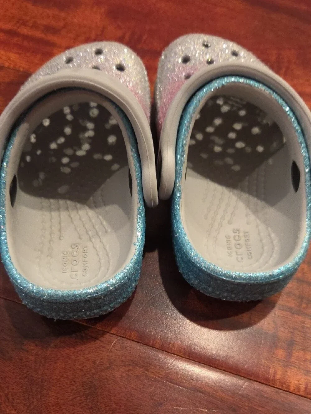 CROCS Kids Glitter Ombre Clog - Pink and Silver NWOT SIZE C4